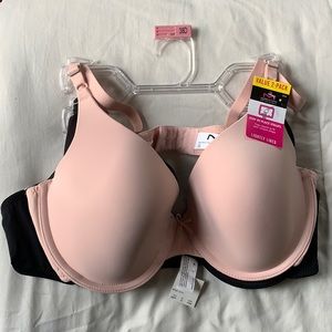 New 2 pack of Maidenform Lightly Lined Bras sz 38D